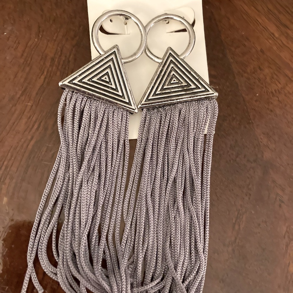 NEW Silvery tassel earrings Francesca’s Collection